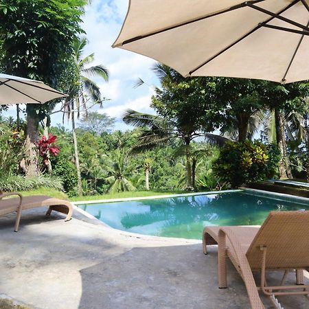 Aventus Resort Ubud 뜨갈랄랑 외부 사진