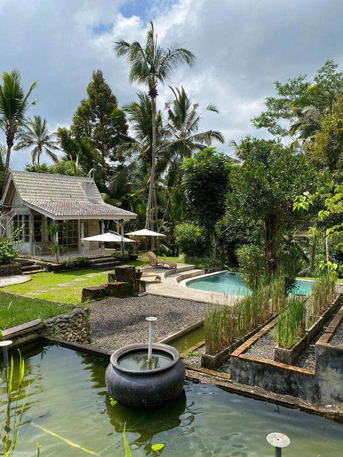 Aventus Resort Ubud 뜨갈랄랑 외부 사진