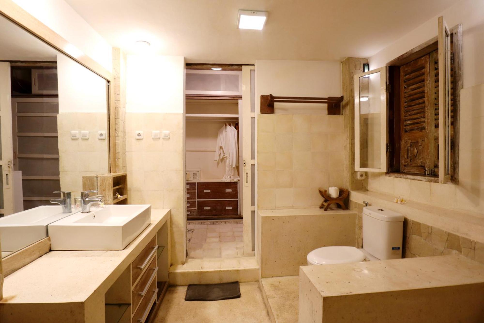 Aventus Resort Ubud 뜨갈랄랑 외부 사진