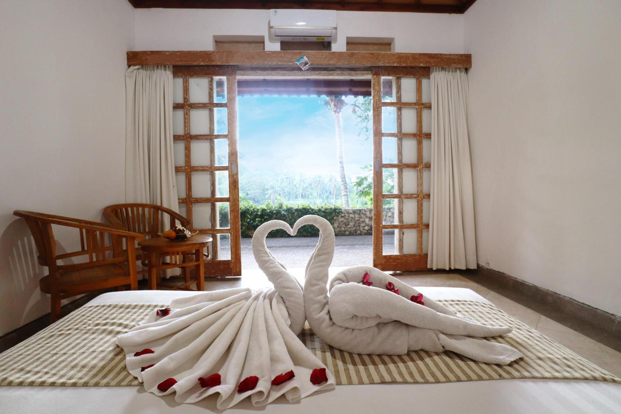 Aventus Resort Ubud 뜨갈랄랑 외부 사진
