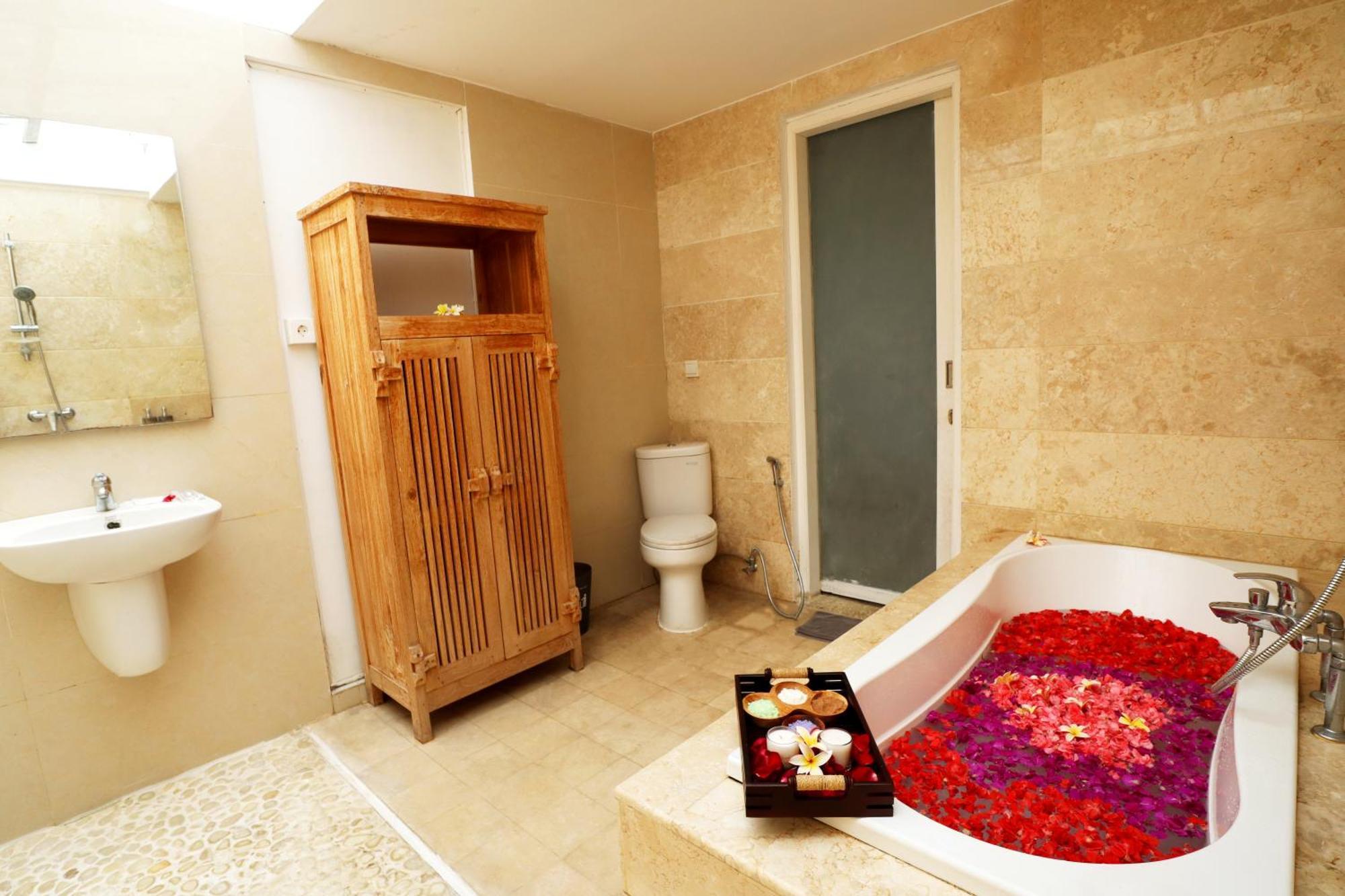Aventus Resort Ubud 뜨갈랄랑 외부 사진